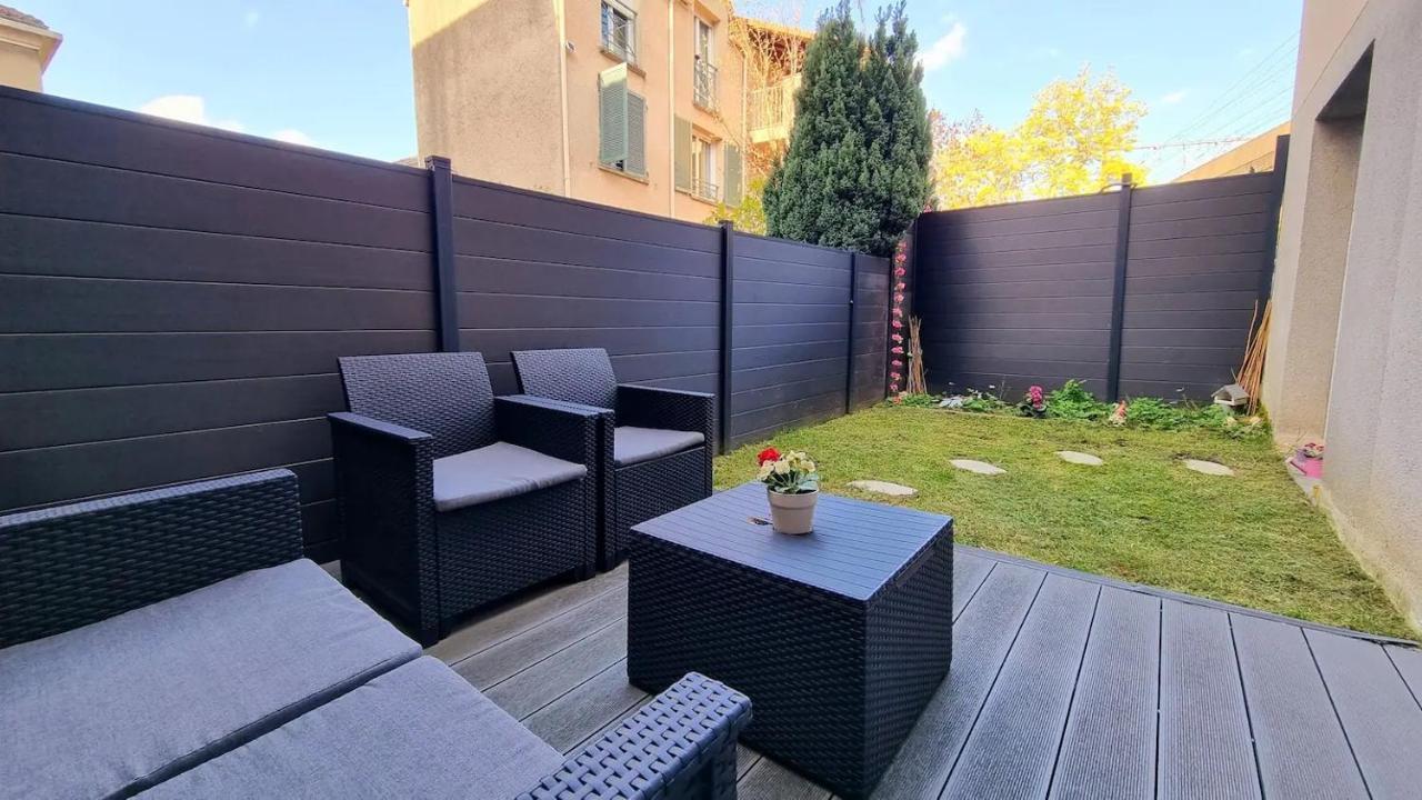 Superbe Appartement Avec Jardin Proche Versailles Saint-Cyr-lʼÉcole Екстериор снимка