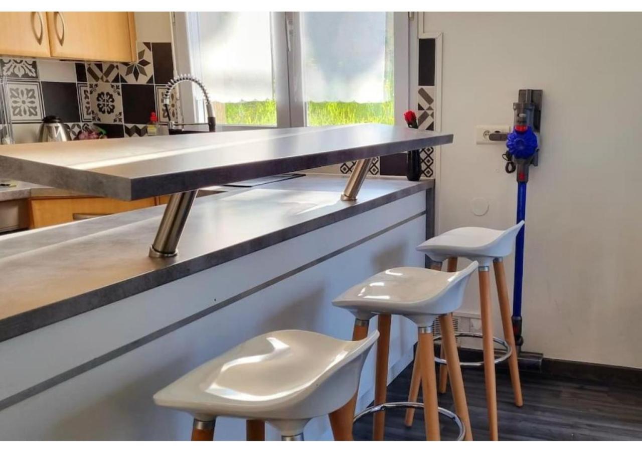 Superbe Appartement Avec Jardin Proche Versailles Saint-Cyr-lʼÉcole Екстериор снимка
