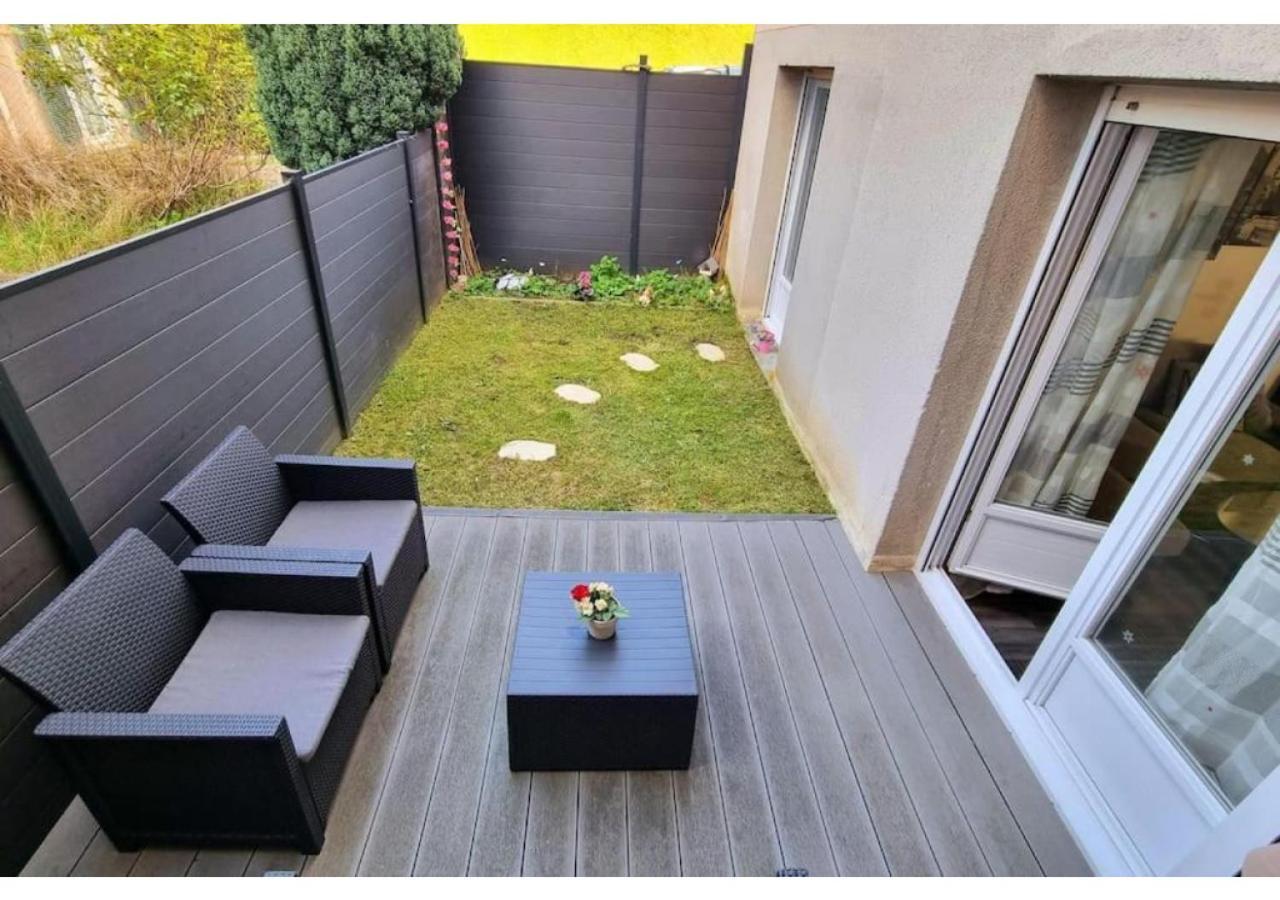 Superbe Appartement Avec Jardin Proche Versailles Saint-Cyr-lʼÉcole Екстериор снимка