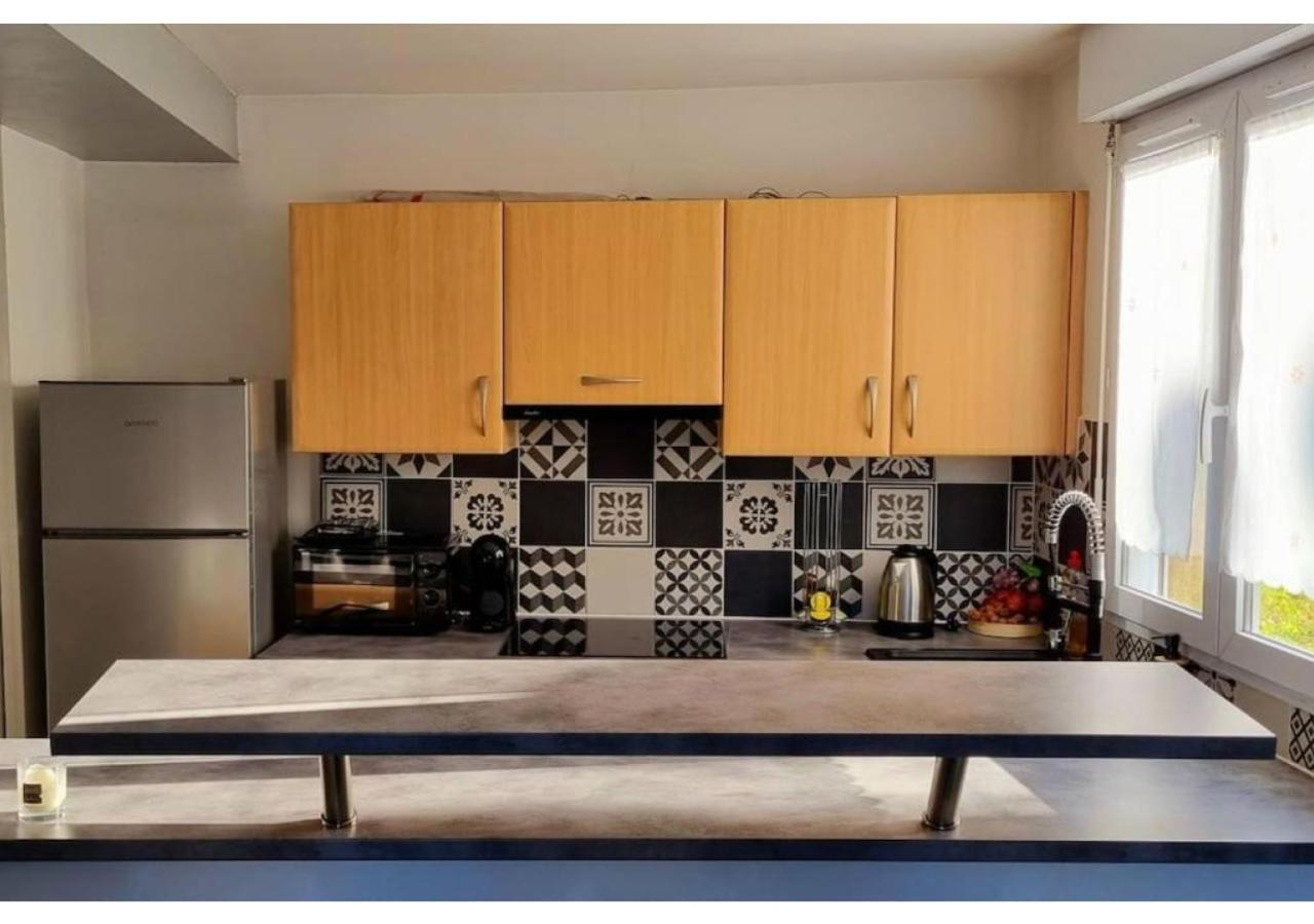 Superbe Appartement Avec Jardin Proche Versailles Saint-Cyr-lʼÉcole Екстериор снимка